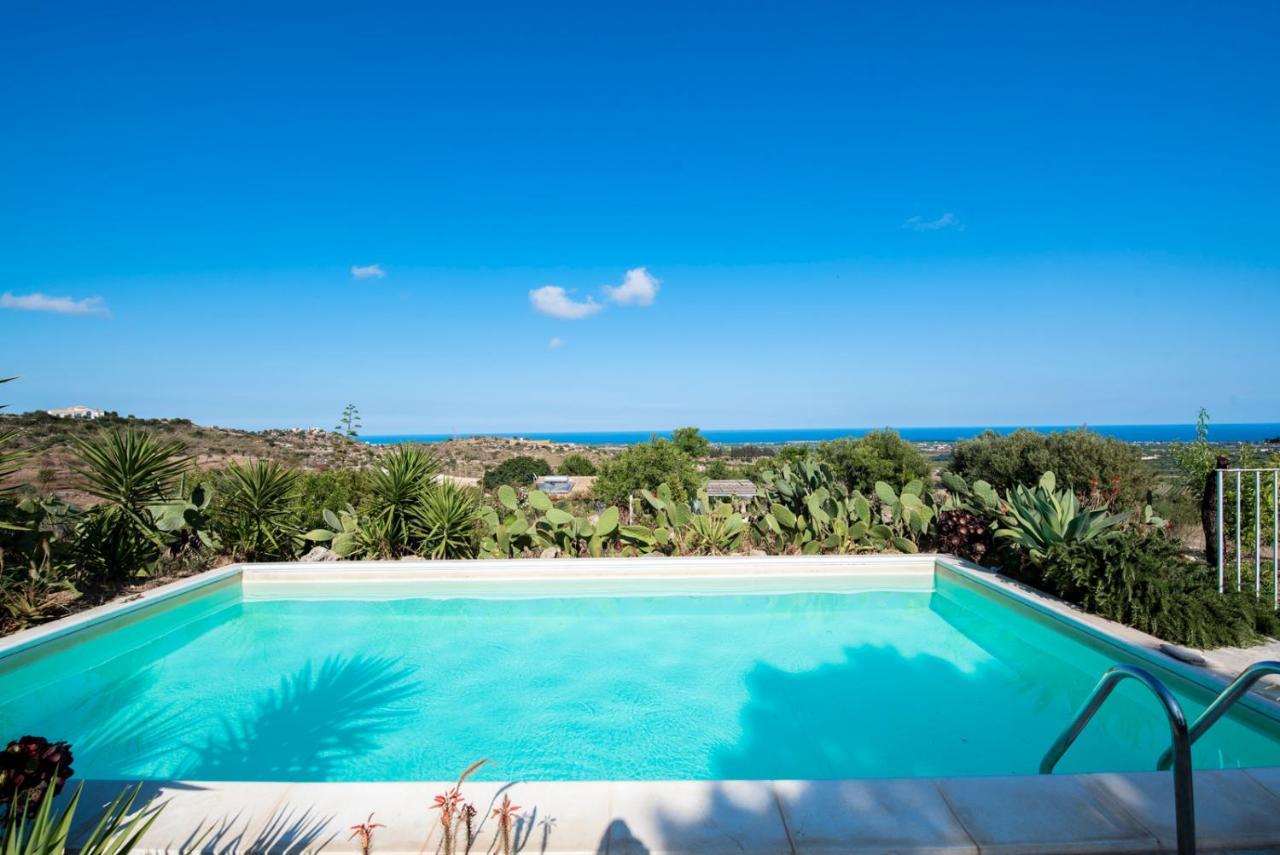 Il Dammuso Di Noto - Villa Con Piscina Privata Avola Exterior photo