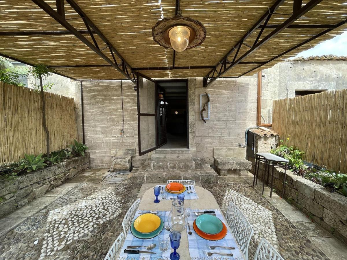 Il Dammuso Di Noto - Villa Con Piscina Privata Avola Exterior photo